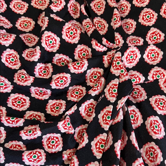 Diane von Furstenberg Zoe Silk Faux Wrap Dress - Size 0 - Picture 5 of 5